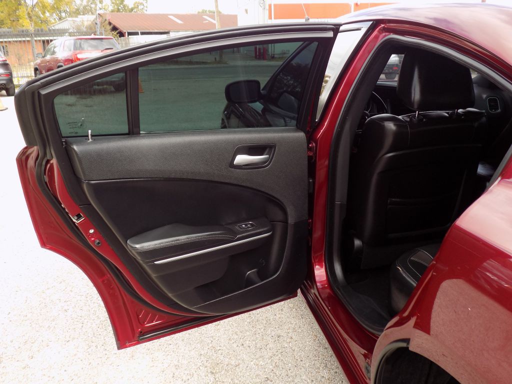 2021 Dodge Charger Image 12