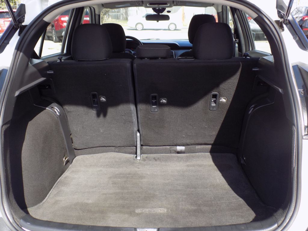 2020 Nissan Kicks Image 15