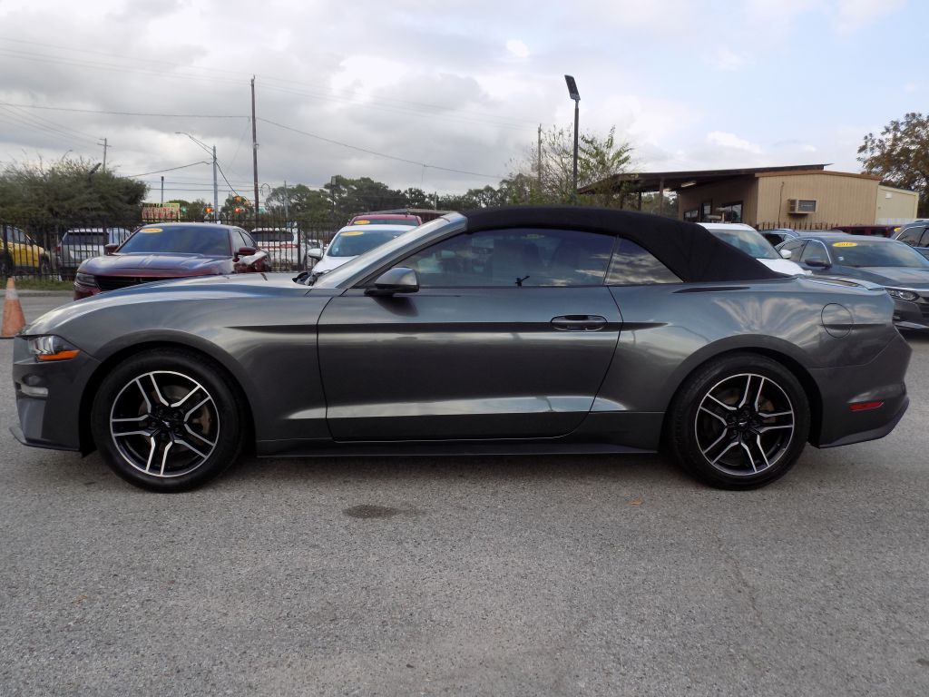 2018 Ford Mustang Image 3