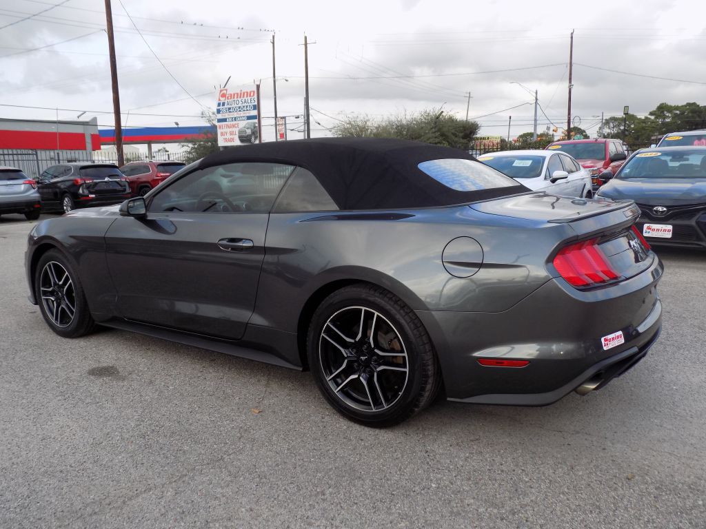 2018 Ford Mustang Image 4