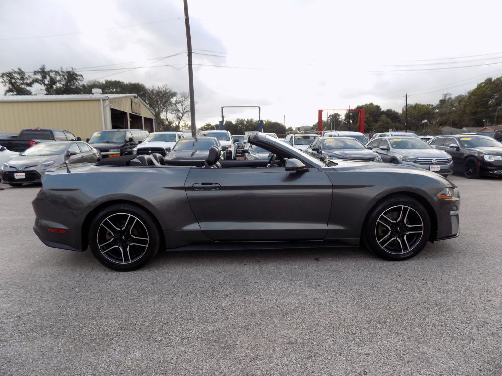 2018 Ford Mustang Image 15