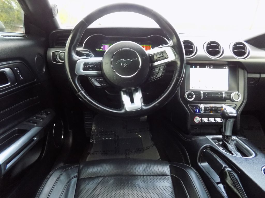 2018 Ford Mustang Image 24