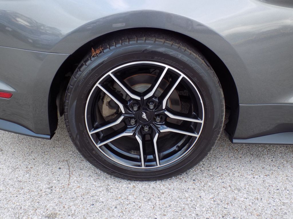 2018 Ford Mustang Image 27