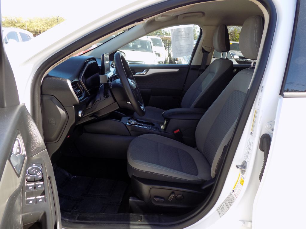 2020 Ford Escape Image 13