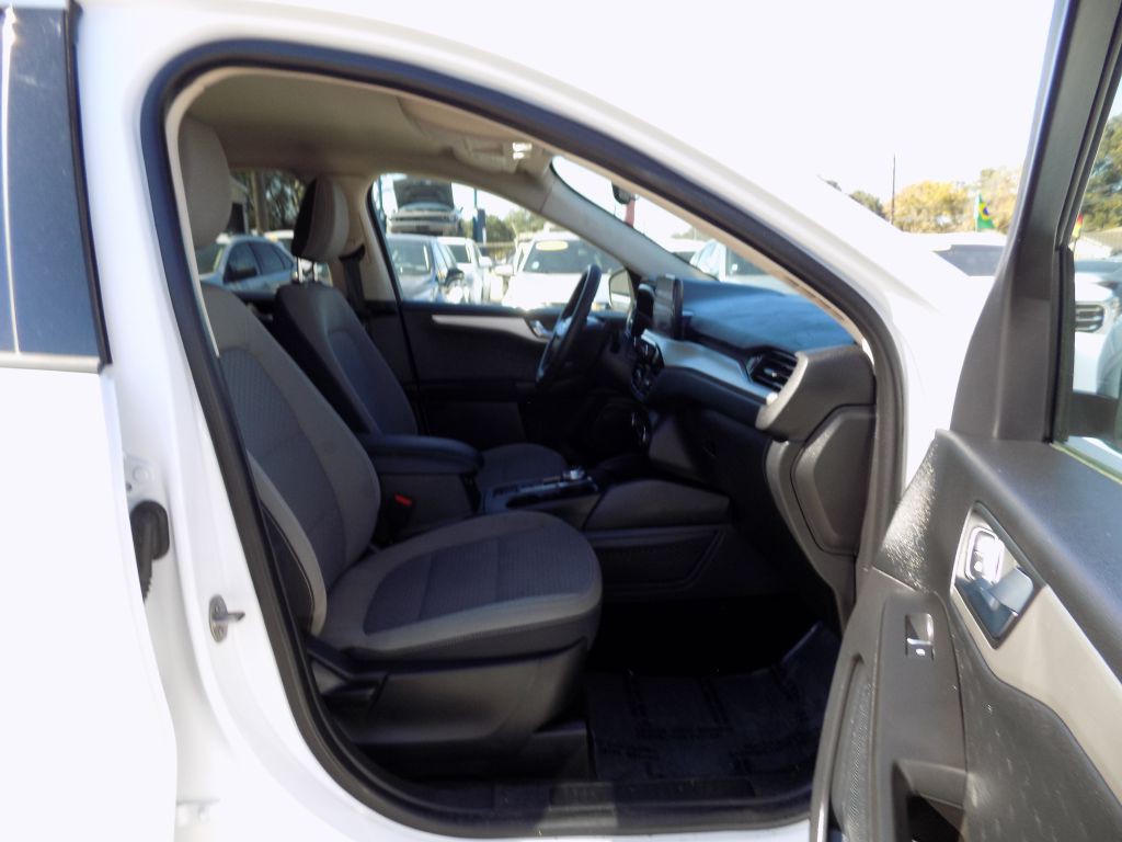 2020 Ford Escape Image 15