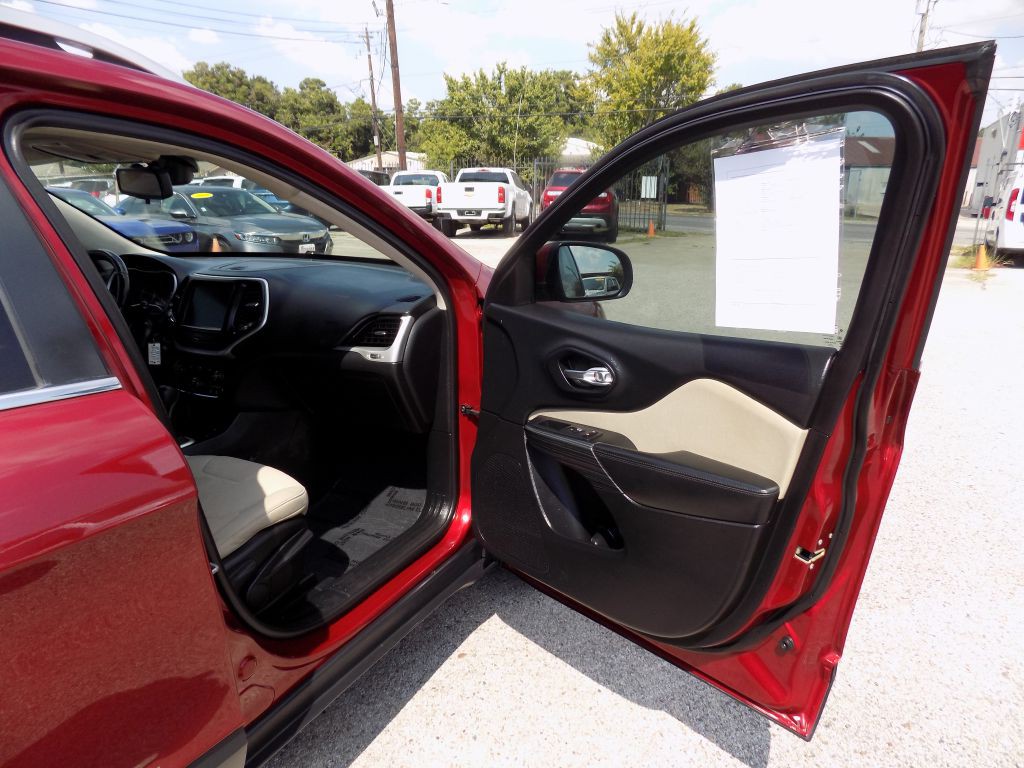 2016 Jeep Cherokee Image 15