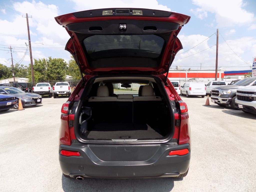 2016 Jeep Cherokee Image 17