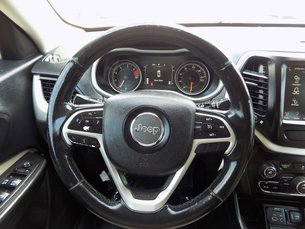 2016 Jeep Cherokee Image 22