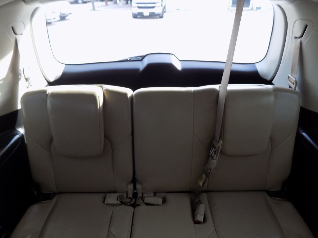 2018 Nissan Armada Image 24