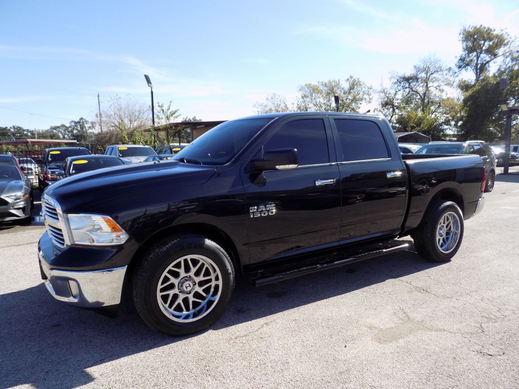 2017 RAM 1500 Image 2