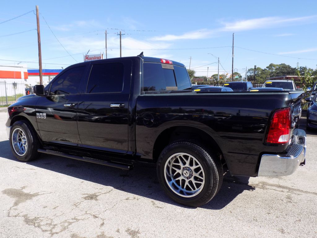 2017 RAM 1500 Image 4