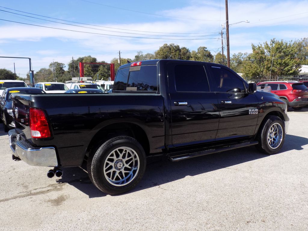 2017 RAM 1500 Image 6