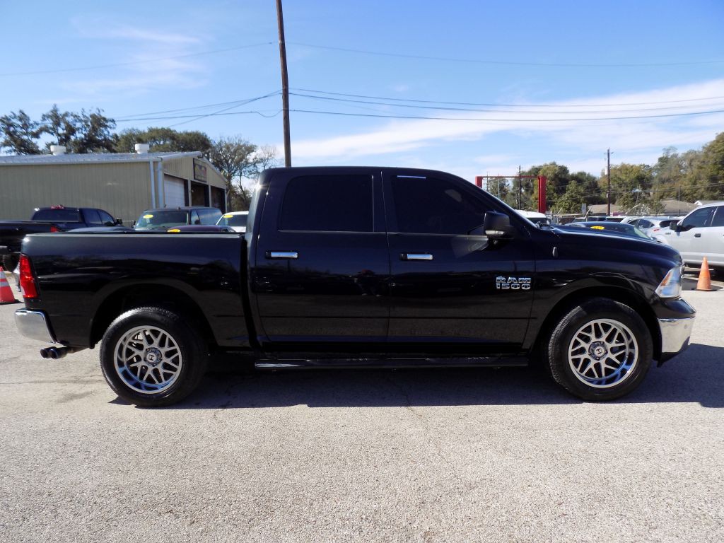 2017 RAM 1500 Image 7