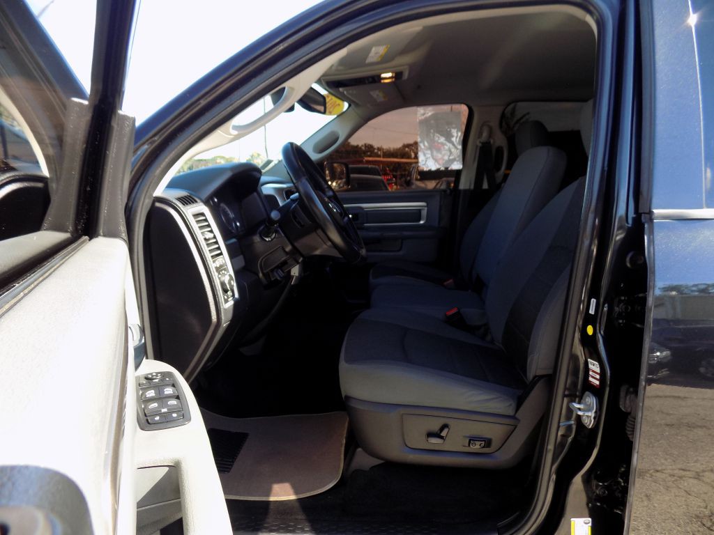 2017 RAM 1500 Image 13