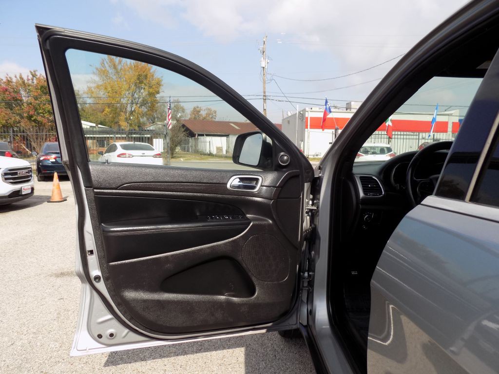 2018 Jeep Grand Cherokee Image 9