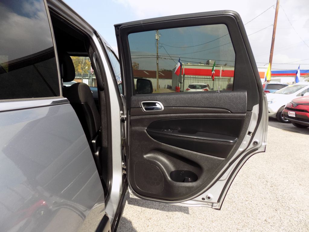 2018 Jeep Grand Cherokee Image 12