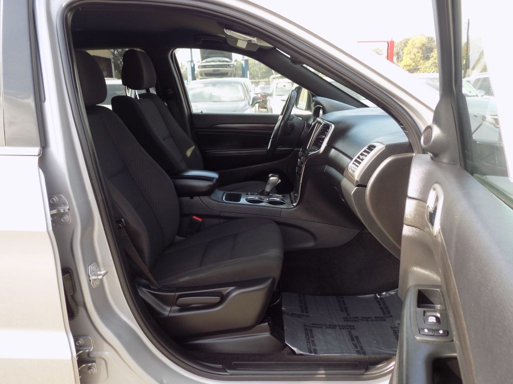 2018 Jeep Grand Cherokee Image 15