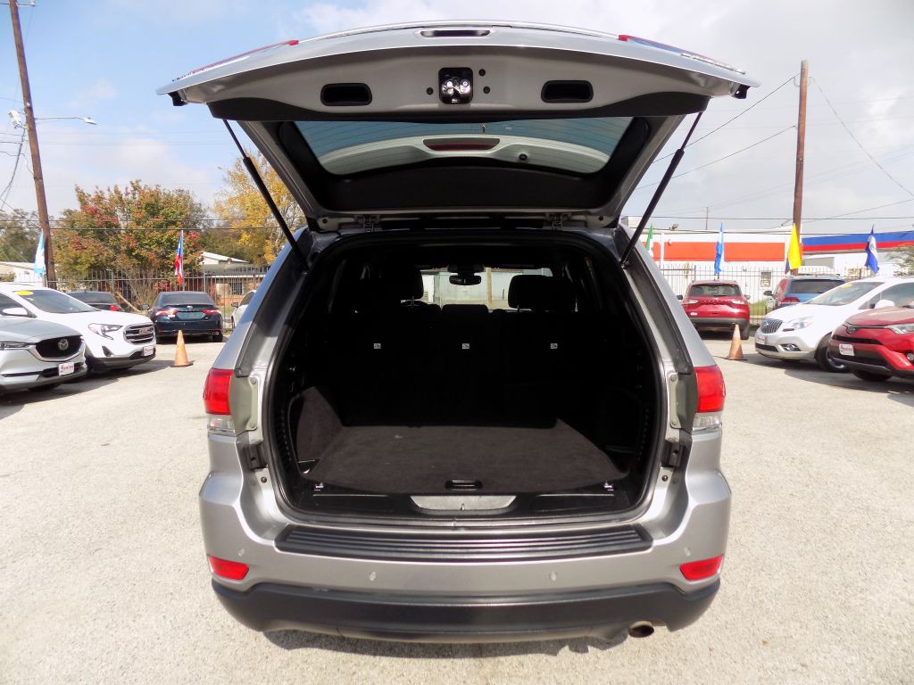 2018 Jeep Grand Cherokee Image 17