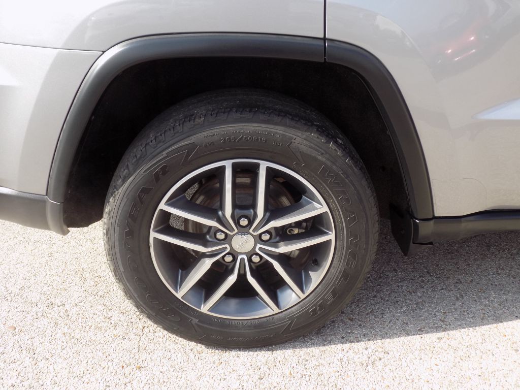 2018 Jeep Grand Cherokee Image 24