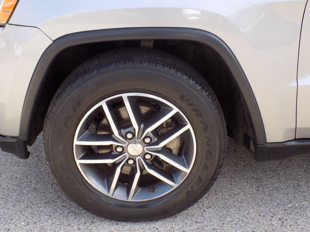 2018 Jeep Grand Cherokee Image 26