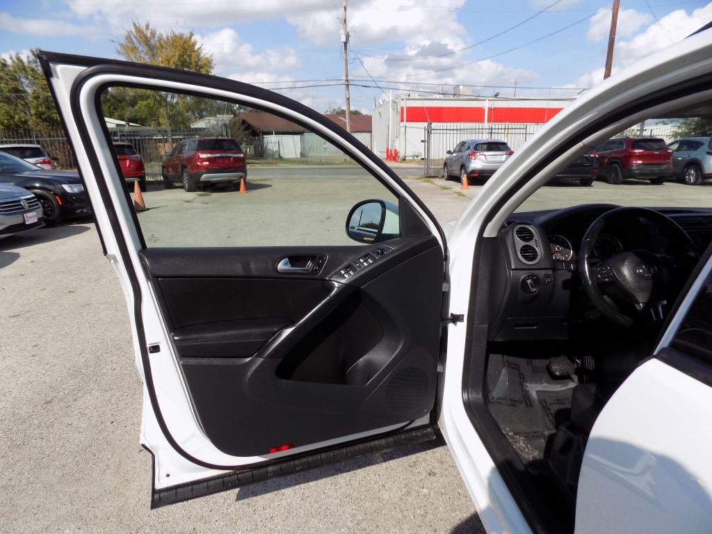 2016 Volkswagen Tiguan Image 9