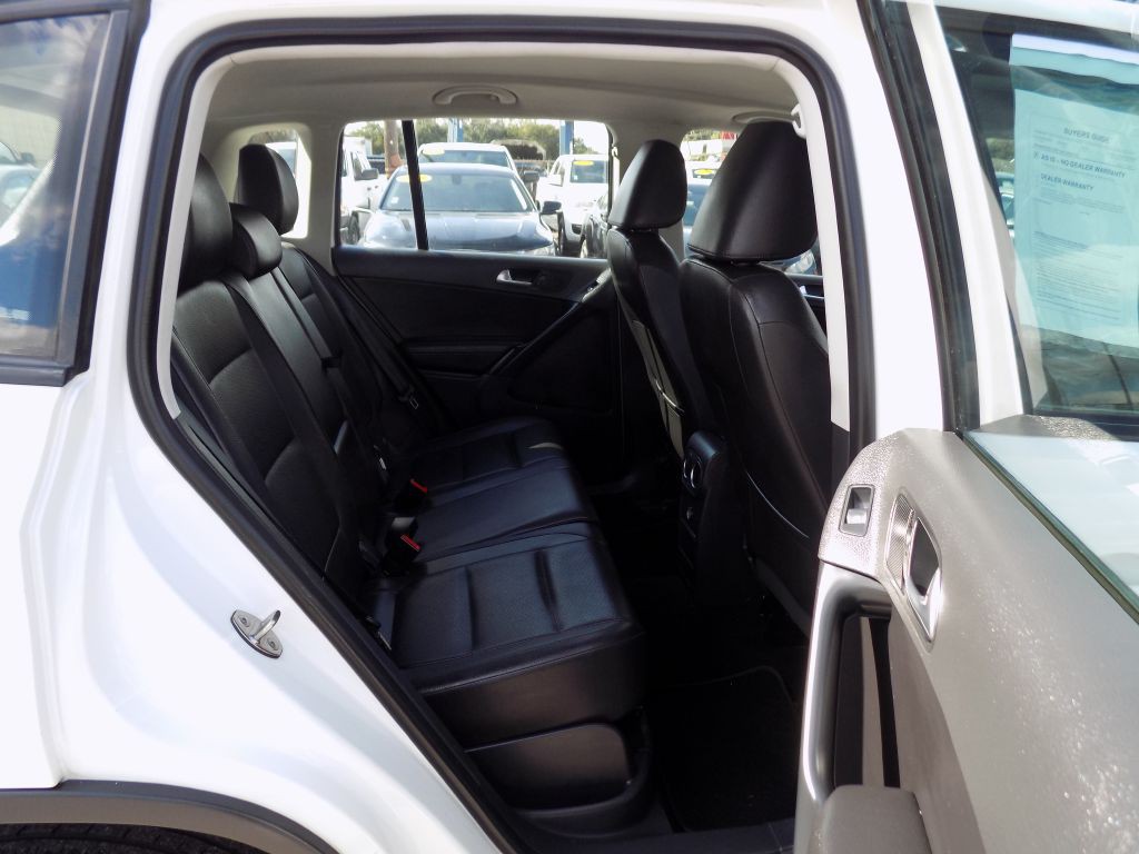 2016 Volkswagen Tiguan Image 17
