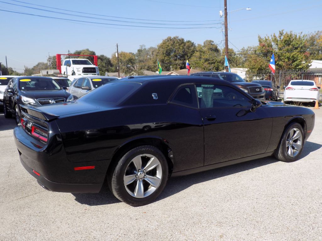 2019 Dodge Challenger Image 7