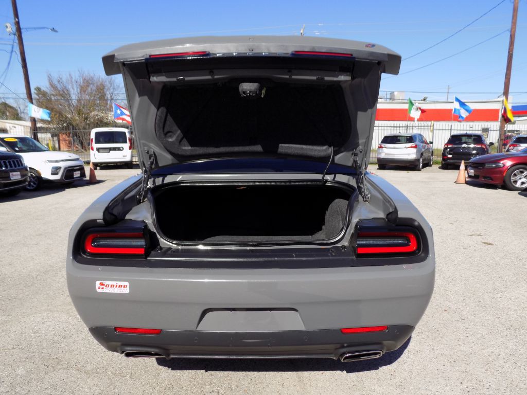2019 Dodge Challenger Image 15