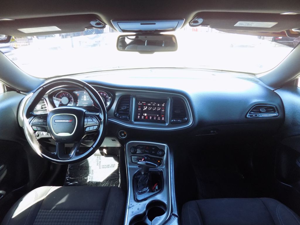 2019 Dodge Challenger Image 18