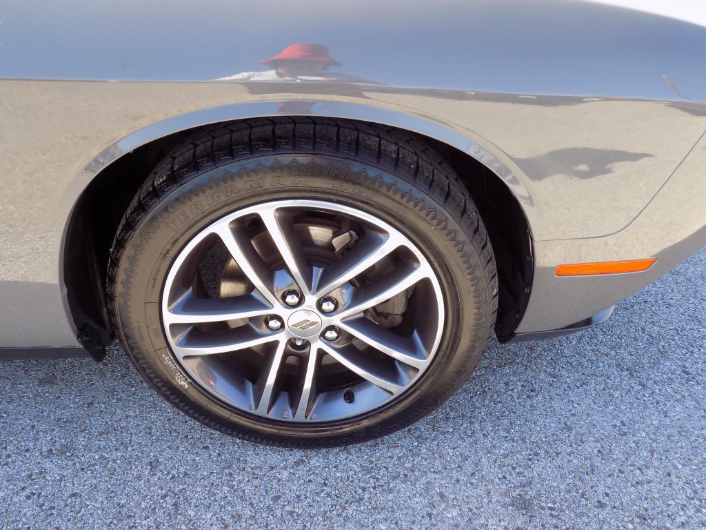 2019 Dodge Challenger Image 22