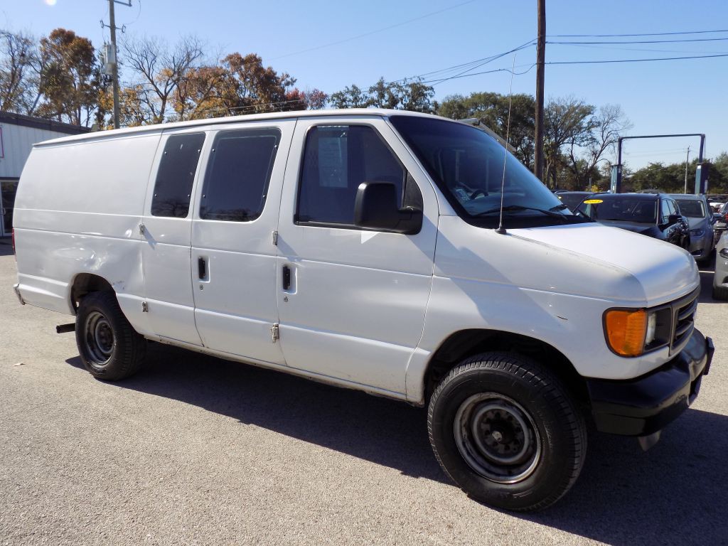 2005 Ford Econoline Image 8