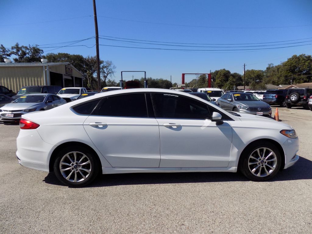 2017 Ford Fusion Image 7