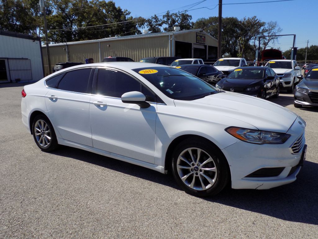 2017 Ford Fusion Image 8