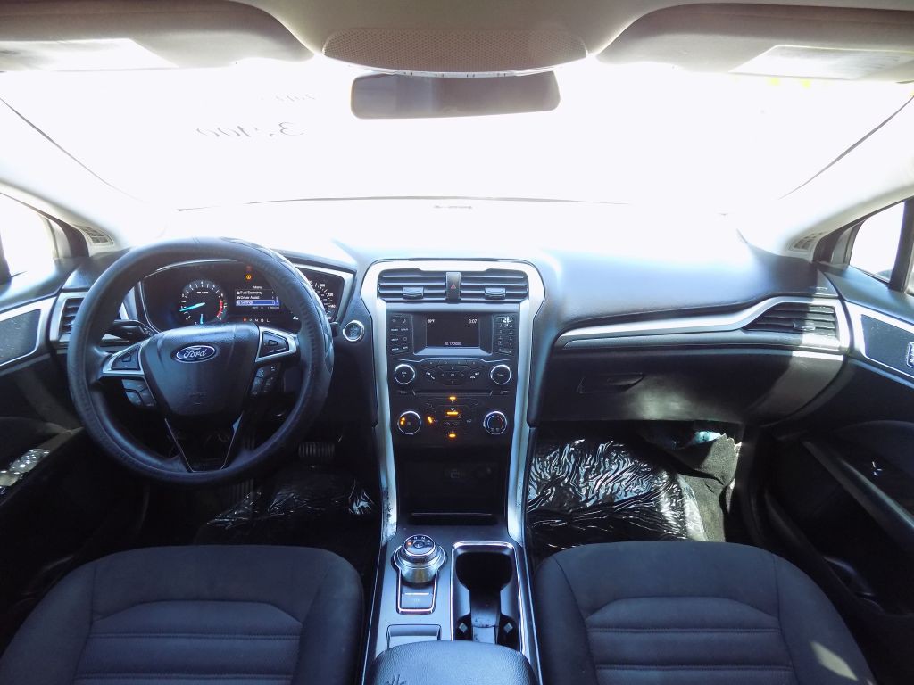 2017 Ford Fusion Image 21