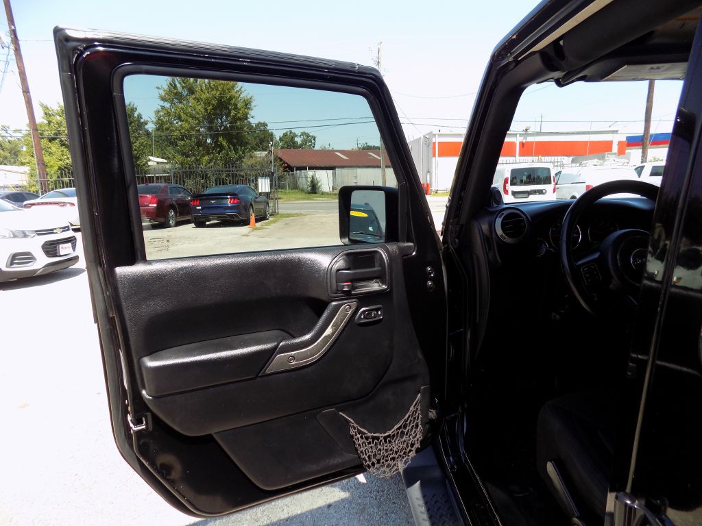 2013 Jeep Wrangler Unlimited Image 10