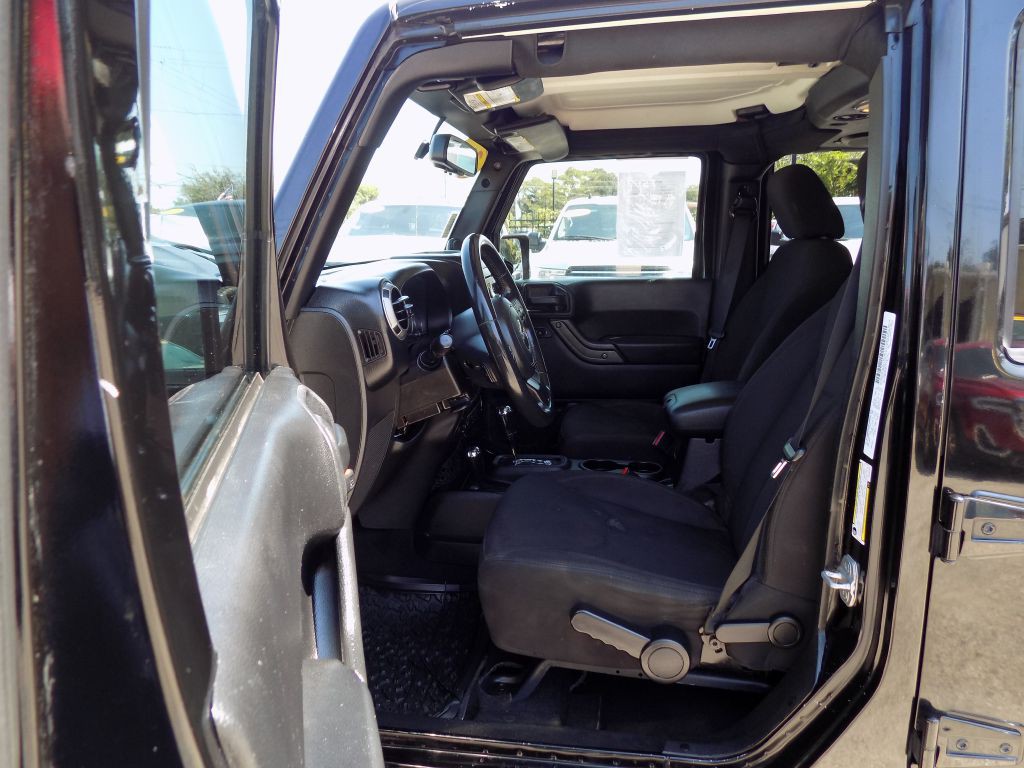 2013 Jeep Wrangler Unlimited Image 11