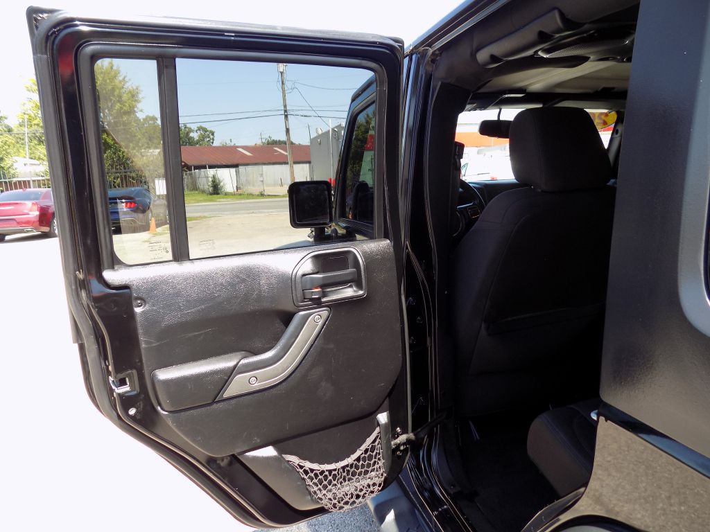 2013 Jeep Wrangler Unlimited Image 12