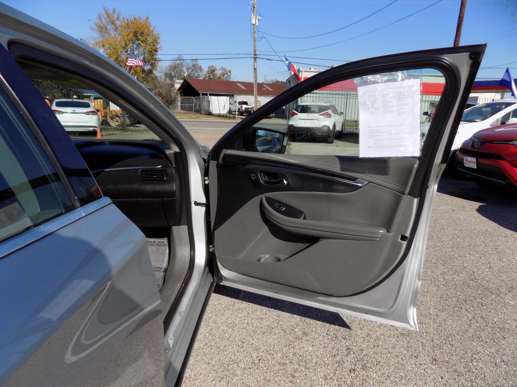 2017 Chevrolet Impala Image 11