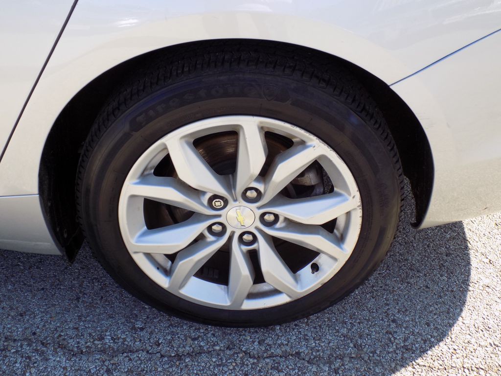 2017 Chevrolet Impala Image 27