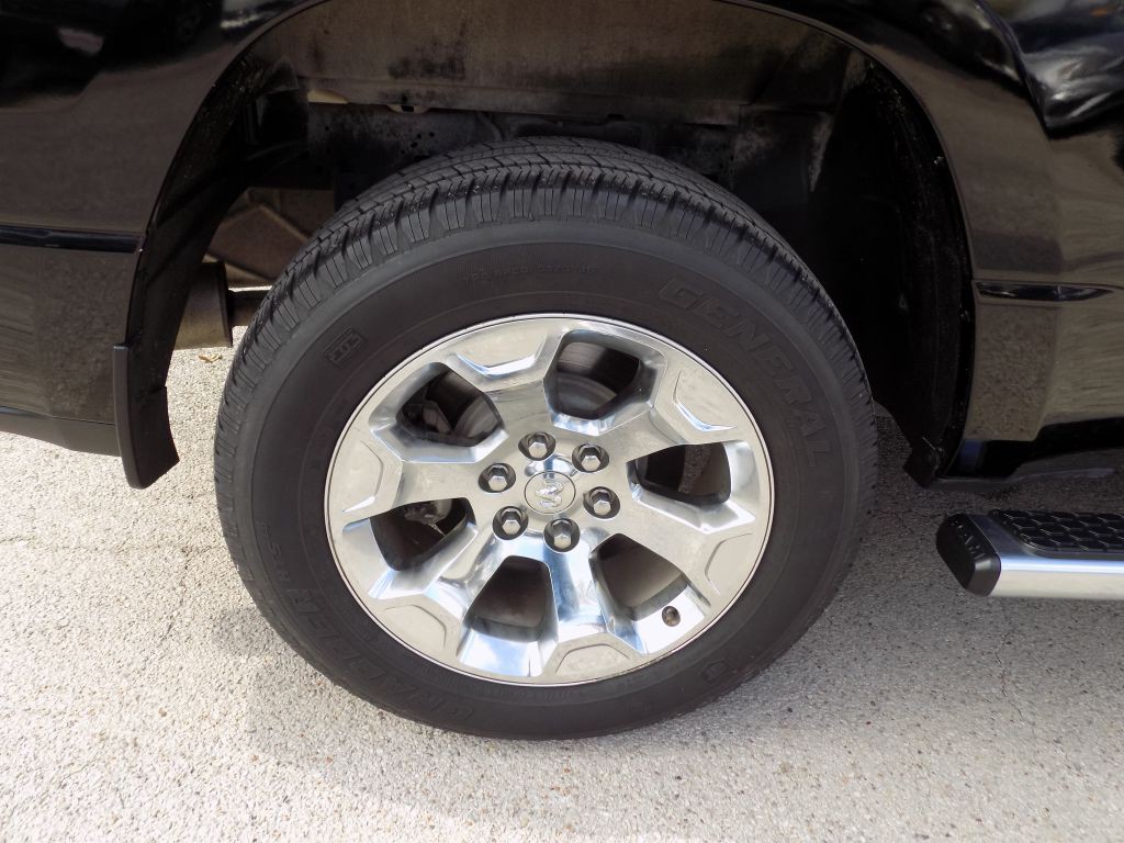 2021 RAM 1500 Image 22