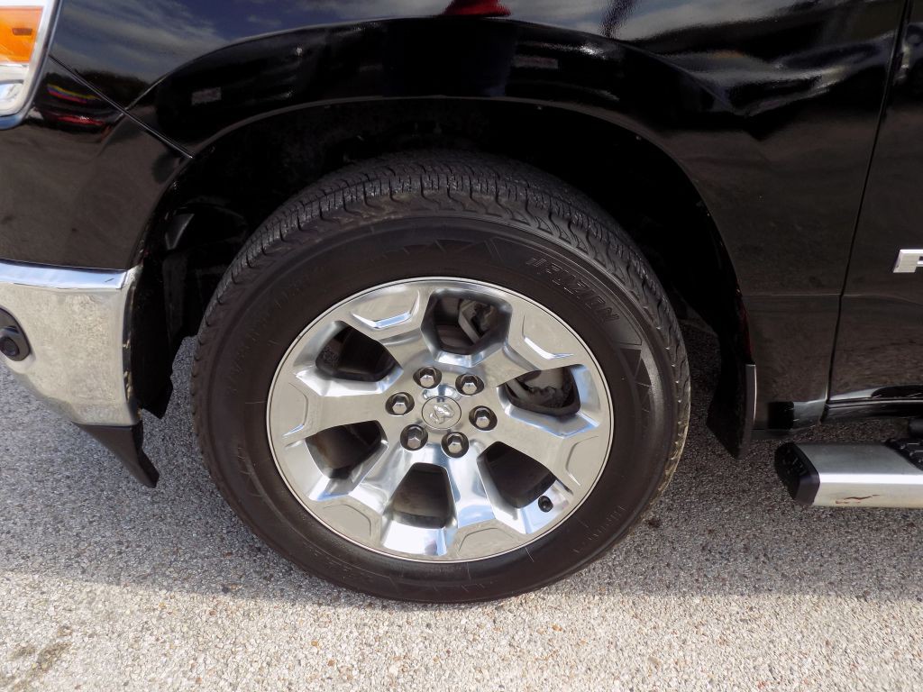 2021 RAM 1500 Image 24