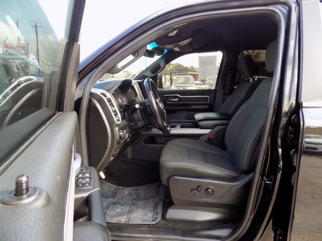 2021 RAM 1500 Image 12