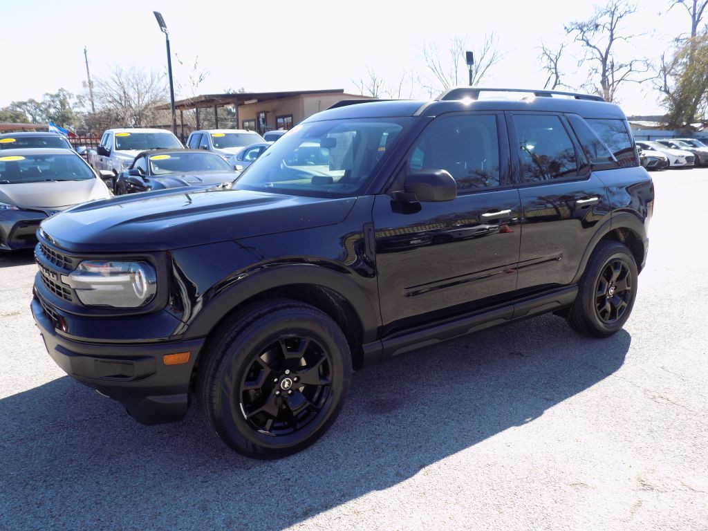 2021 Ford Bronco Image 2
