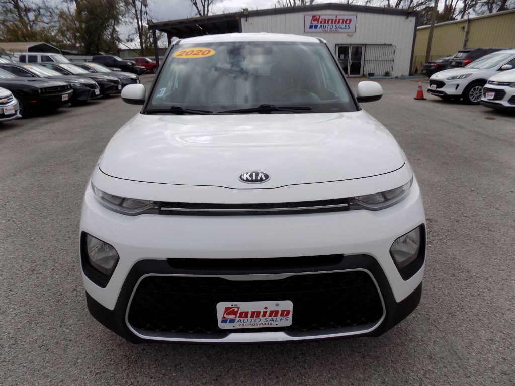 2020 Kia Soul Image 1