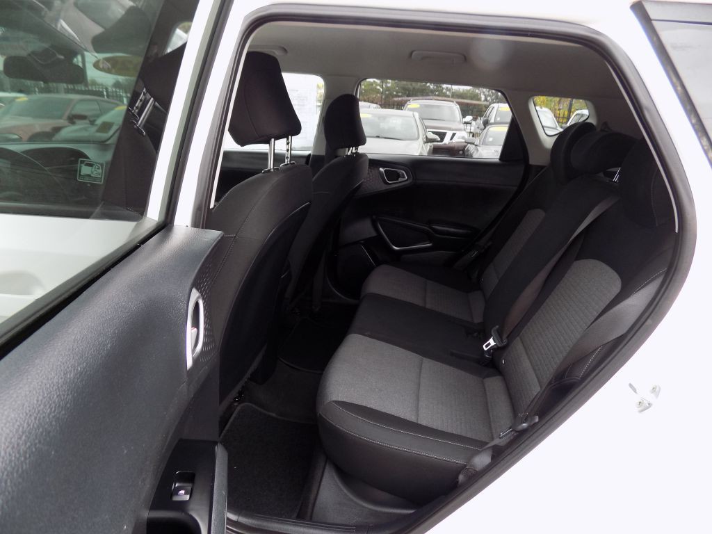 2020 Kia Soul Image 15