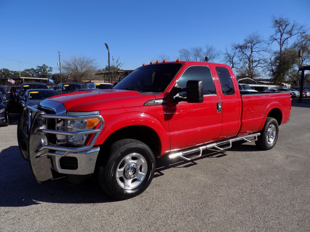 2015 Ford F-250 Image 2