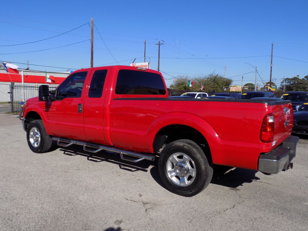 2015 Ford F-250 Image 4