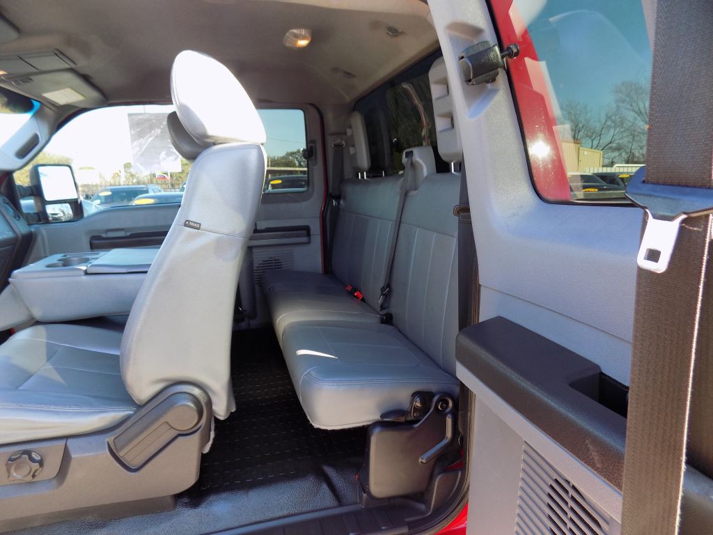 2015 Ford F-250 Image 12