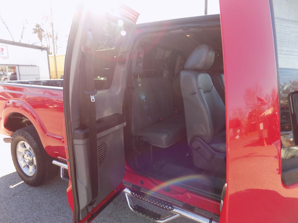 2015 Ford F-250 Image 17