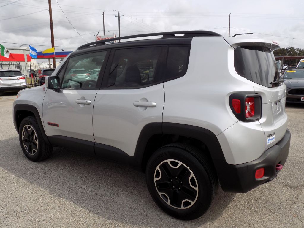2017 Jeep Renegade Image 4